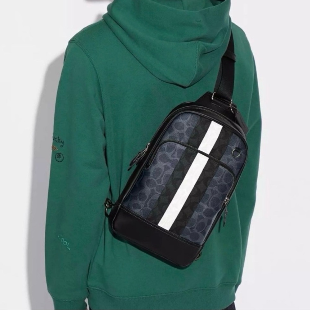 Coach Graham Pack In Blocked Signature Canvas With Varsity Stripe - Picture 2 of 7
